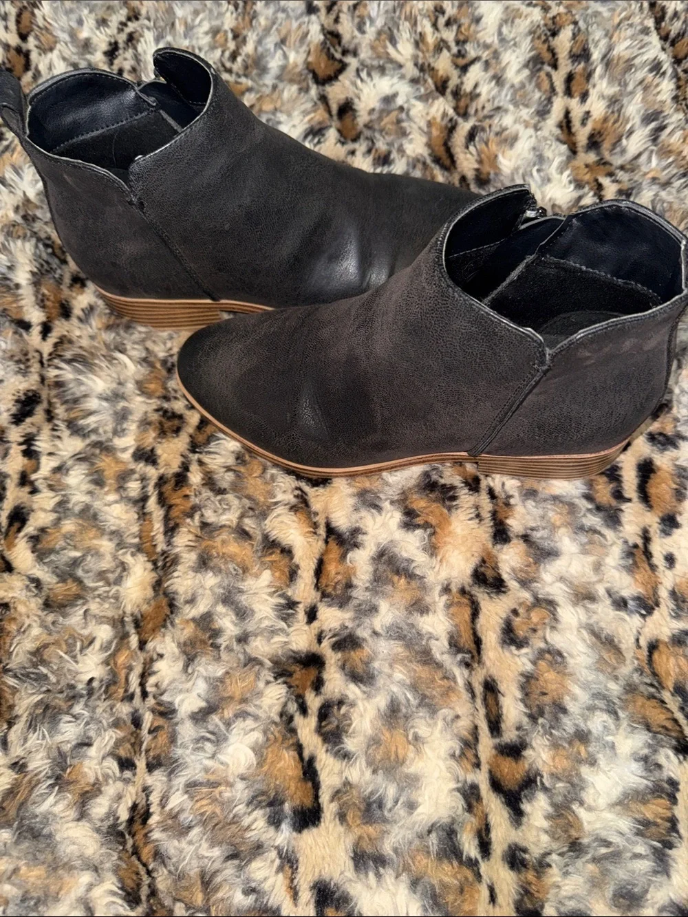 MIA Kids Black Ankle Boots with Tan Stacked Heel